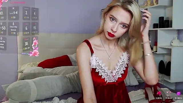 Snapshot of White_Lioness chatting on December 2024 05:05:02 PM White Lioness online show from December 2024 05:05:02 PM