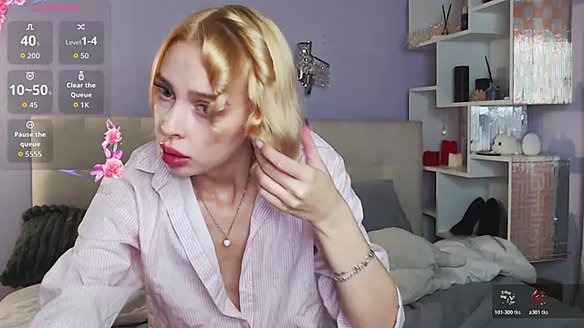 Snapshot of White_Lioness chatting on October 2025 02:16:01 PM White Lioness online show from October 2025 02:16:01 PM