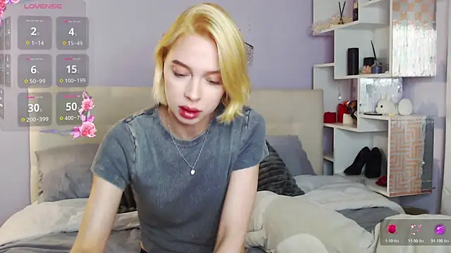 Snapshot of White_Lioness chatting on October 2025 03:11:01 PM White Lioness online show from October 2025 03:11:01 PM