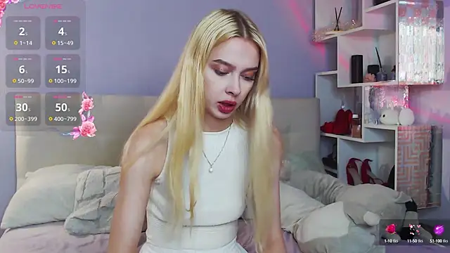 Snapshot of White_Lioness chatting on September 2025 04:51:01 PM White Lioness online show from September 2025 04:51:01 PM