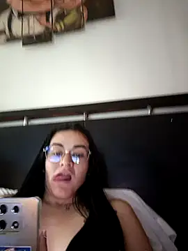 Hanna Kinsley online show from November 2025 08:34:02 PM