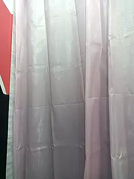 Hanna Kinsley online show from October 2025 07:35:01 PM