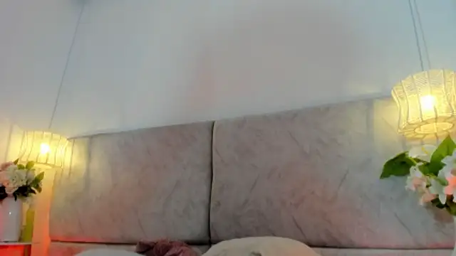 naomiii   online show from March 2026 11:36:01 AM