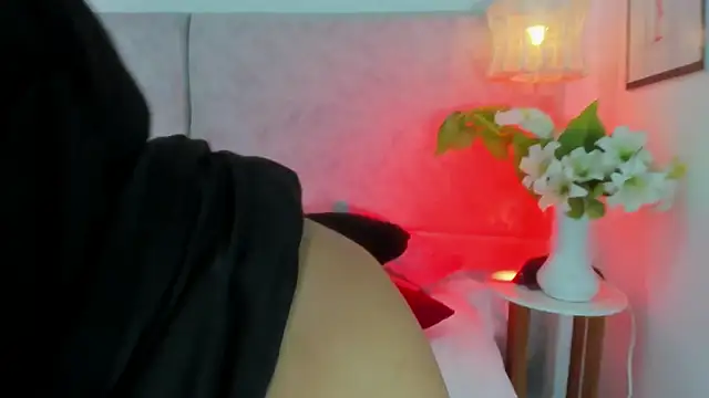 naomiii   online show from March 2026 11:52:02 AM