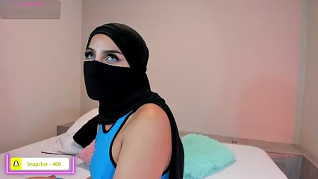 naomiii   online show from April 2026 12:21:02 PM