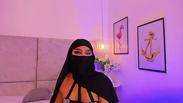 naomiii   online show from November 2025 11:58:01 AM