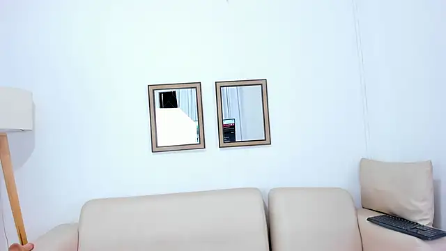 naomiii   online show from March 2025 01:30:02 AM