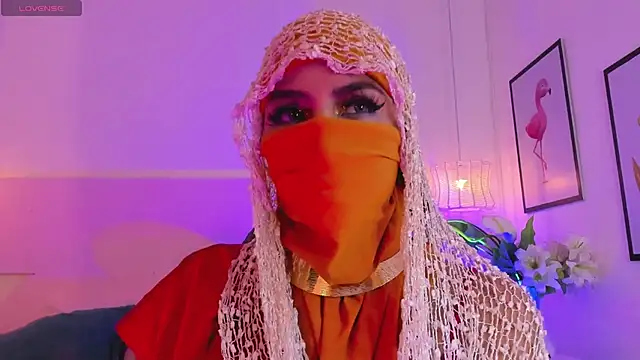 naomiii   online show from October 2025 11:55:02 AM