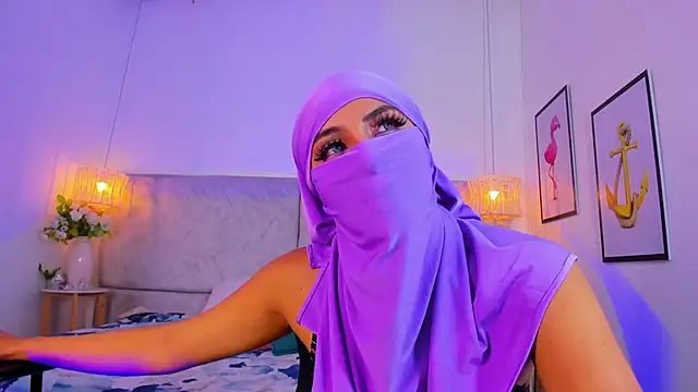 naomiii   online show from October 2025 11:53:01 AM