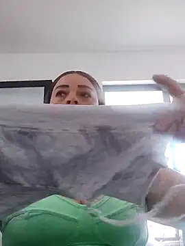 Snapshot of _Prinscarlet_ chatting on November 2025 06:09:01 PM Prinscarlet online show from November 2025 06:09:01 PM