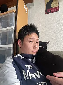 Snapshot of tuki_fu chatting on March 2025 05:38:02 AM tuki fu online show from March 2025 05:38:02 AM