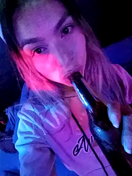 Karolgood3 online show from February 2025 11:53:01 PM