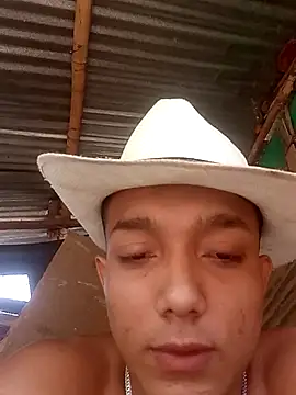 Snapshot of tayson_ chatting on March 2026 01:45:02 PM tayson online show from March 2026 01:45:02 PM