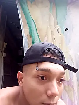 Snapshot of tayson_ chatting on October 2025 10:58:02 AM tayson online show from October 2025 10:58:02 AM