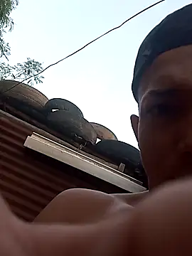 Snapshot of tayson_ chatting on November 2025 10:52:02 AM tayson online show from November 2025 10:52:02 AM