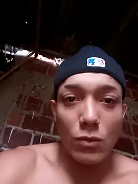 Snapshot of tayson_ chatting on November 2025 11:36:01 AM tayson online show from November 2025 11:36:01 AM