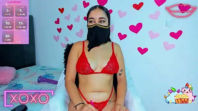 Snapshot of Amina_cattan chatting on March 2025 02:27:01 AM Amina cattan online show from March 2025 02:27:01 AM
