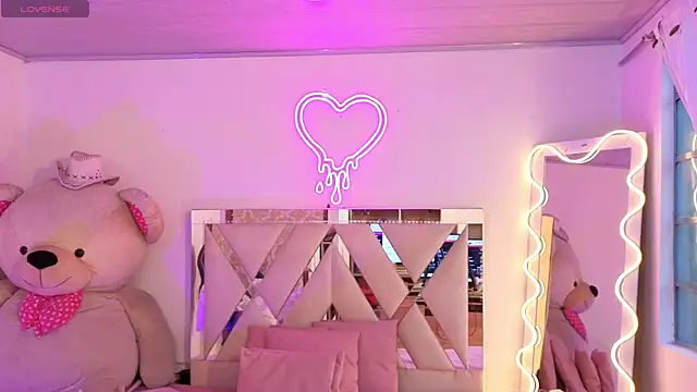 Snapshot of Jazmin_tay chatting on November 2025 11:58:02 AM Jazmin tay online show from November 2025 11:58:02 AM