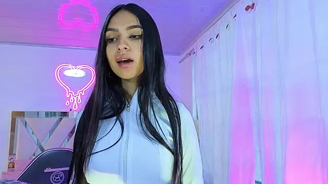 Jazmin tay online show from September 2025 11:49:01 AM