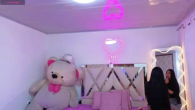 Snapshot of Jazmin_tay chatting on December 2025 11:44:02 AM Jazmin tay online show from December 2025 11:44:02 AM