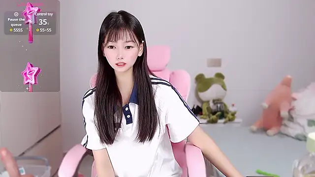 Snapshot of Xiaomi-Angela chatting on February 2025 12:57:02 PM Xiaomi-Angela online show from February 2025 12:57:02 PM