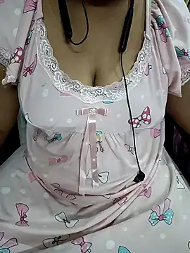 Snapshot of Yours_Radika chatting on February 2025 01:34:02 AM Yours Radika online show from February 2025 01:34:02 AM
