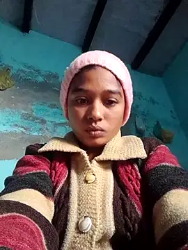 Surajpuja79 online show from December 2025 02:43:02 AM