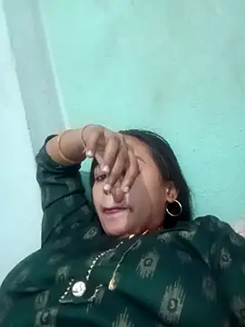 Surajpuja79 online show from February 2026 08:58:01 AM