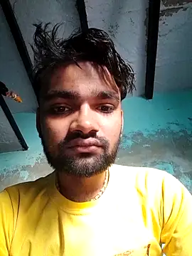 Surajpuja79 online show from November 2025 08:47:01 AM