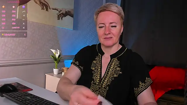 Nika Smit online show from June 2026 10:10:02 AM