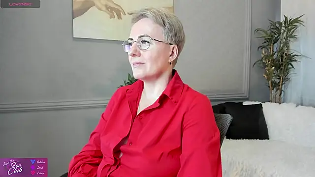 Nika Smit online show from February 2025 11:50:02 AM