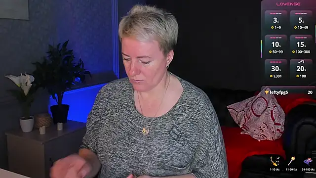 Nika Smit online show from April 2026 05:14:02 AM