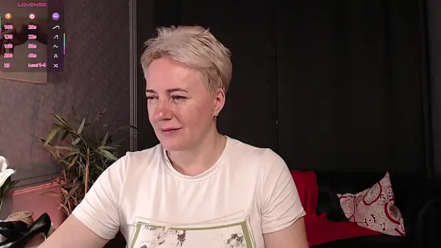 Nika Smit online show from July 2026 08:14:02 AM