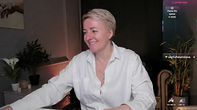 Nika Smit online show from April 2026 09:11:02 AM