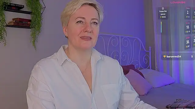 Nika Smit online show from March 2026 05:36:01 AM