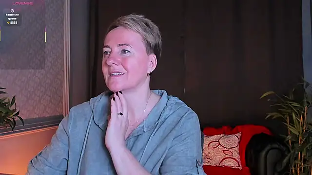 Nika Smit online show from June 2026 05:23:02 AM
