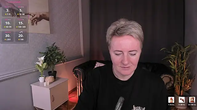 Nika Smit online show from May 2026 10:24:01 AM