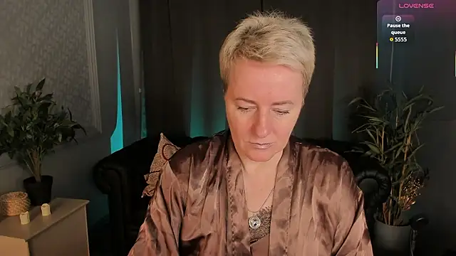 Nika Smit online show from March 2026 05:19:02 AM