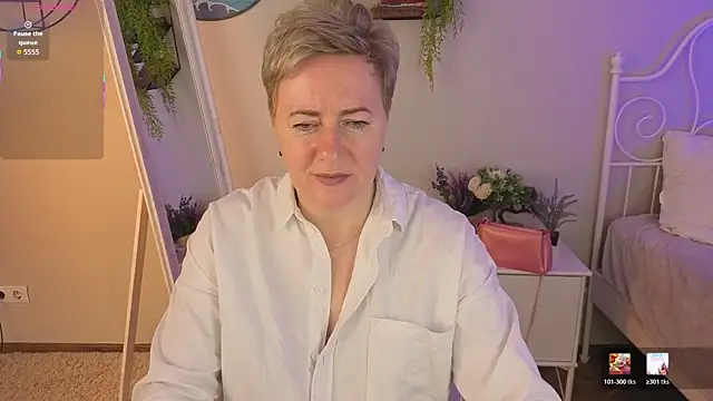 Nika Smit online show from May 2026 05:29:02 AM