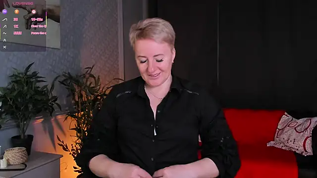 Nika Smit online show from June 2026 05:05:01 AM