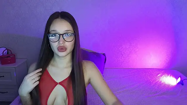 Snapshot of Megan_Kira chatting on February 2025 06:02:01 AM Megan Kira online show from February 2025 06:02:01 AM