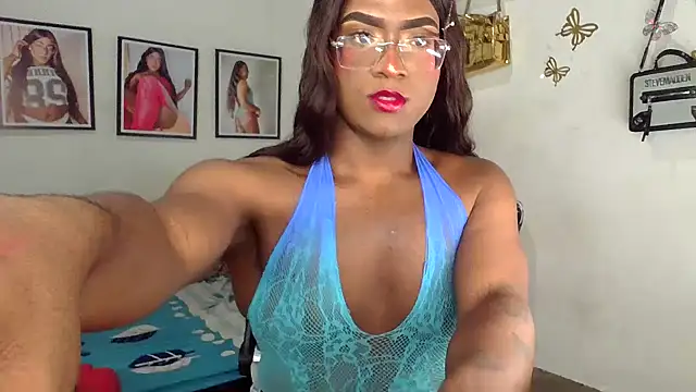 Snapshot of bigcrisblack chatting on January 2026 01:56:02 AM bigcrisblack online show from January 2026 01:56:02 AM