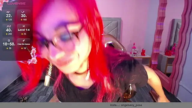 abril ch  online show from December 2025 10:52:02 AM