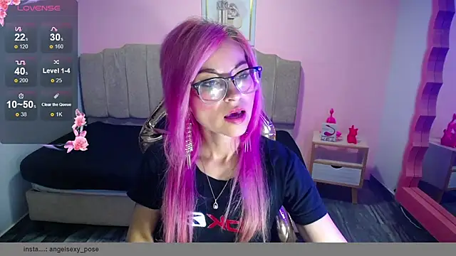 abril ch  online show from October 2025 10:47:01 AM