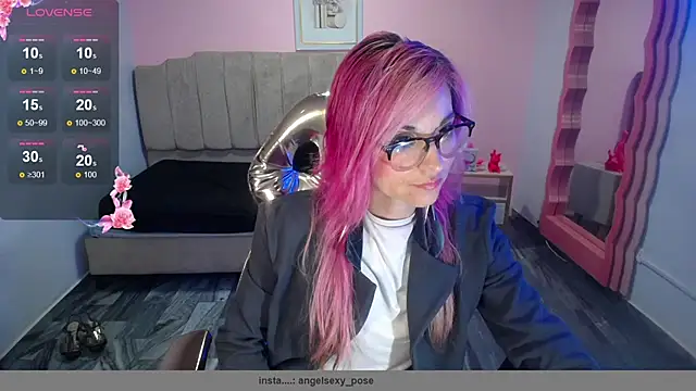 abril ch  online show from October 2025 10:47:01 AM