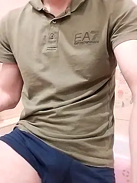 hoot denis28 online show from March 2025 06:32:01 PM