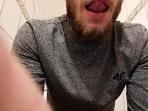 hoot denis28 online show from December 2024 02:52:01 PM