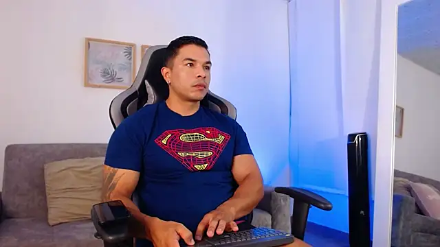 estebandelouis online show from April 2026 11:05:02 AM