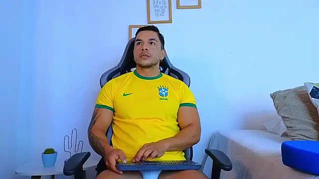 estebandelouis online show from March 2026 11:21:02 AM