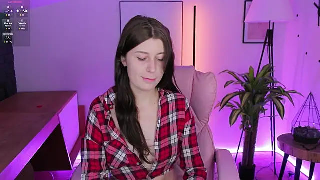 Hailey Green online show from November 2025 09:48:02 PM